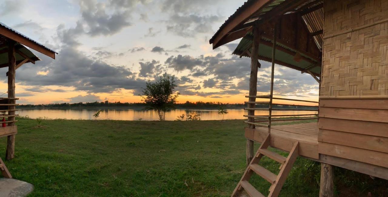 Vera Sunset Homestay Local Experience With Lao Family Muang Không Esterno foto