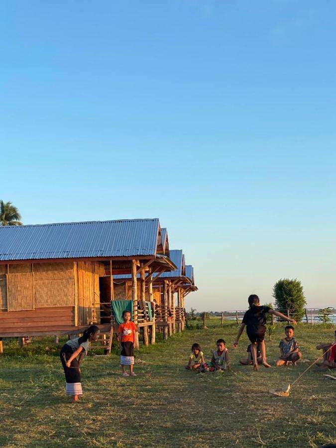Vera Sunset Homestay Local Experience With Lao Family Muang Không Esterno foto
